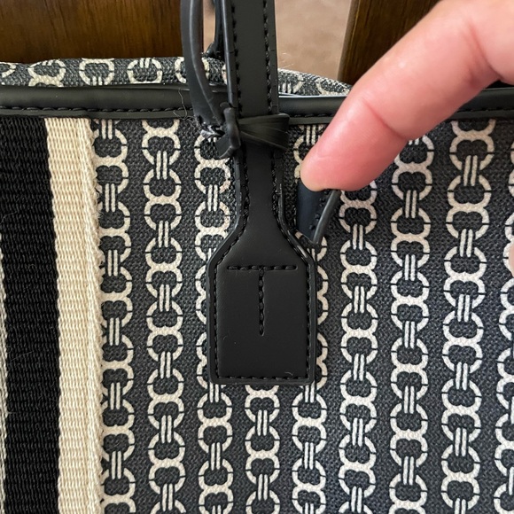 Tory Burch shoulder Bag Authentic - Picture 4 of 11